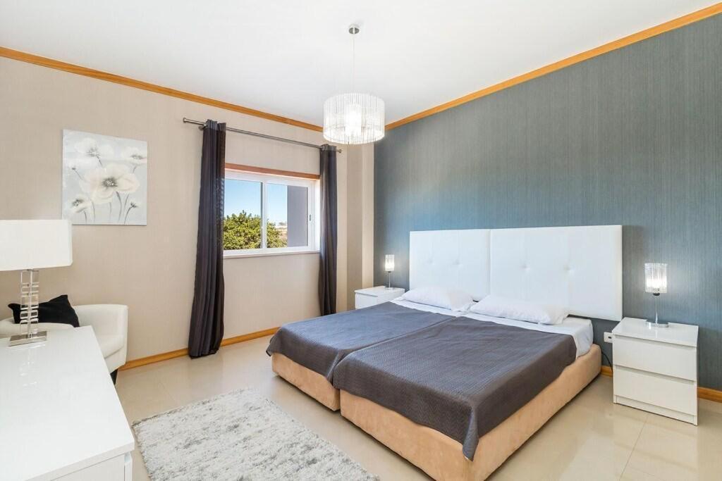 Fantastic Townhouse With Pool And Sea Views Villa Albufeira Bagian luar foto