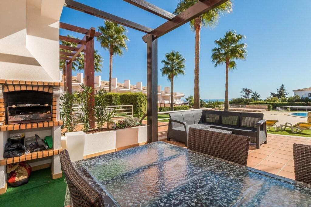 Fantastic Townhouse With Pool And Sea Views Villa Albufeira Bagian luar foto